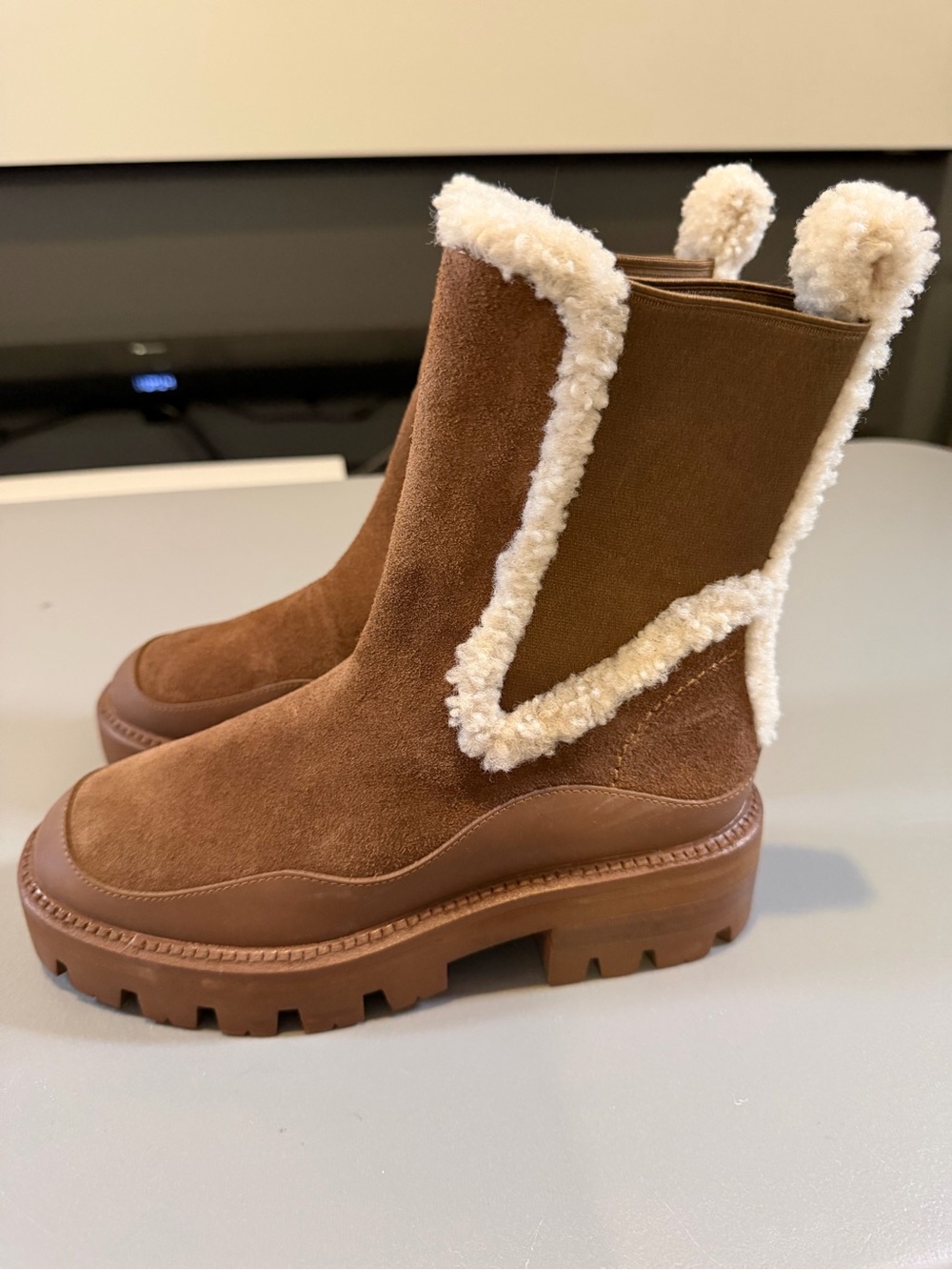 Kate Spade New York London Chelsea Boots Women’s 5B Brown Shearling Trim New